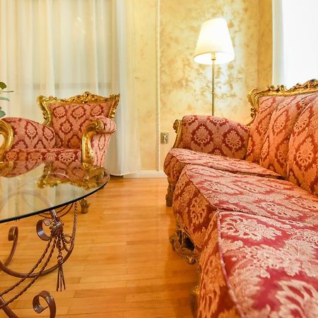 The Museum - Wonderful Super Central Apartment Букурещ Екстериор снимка